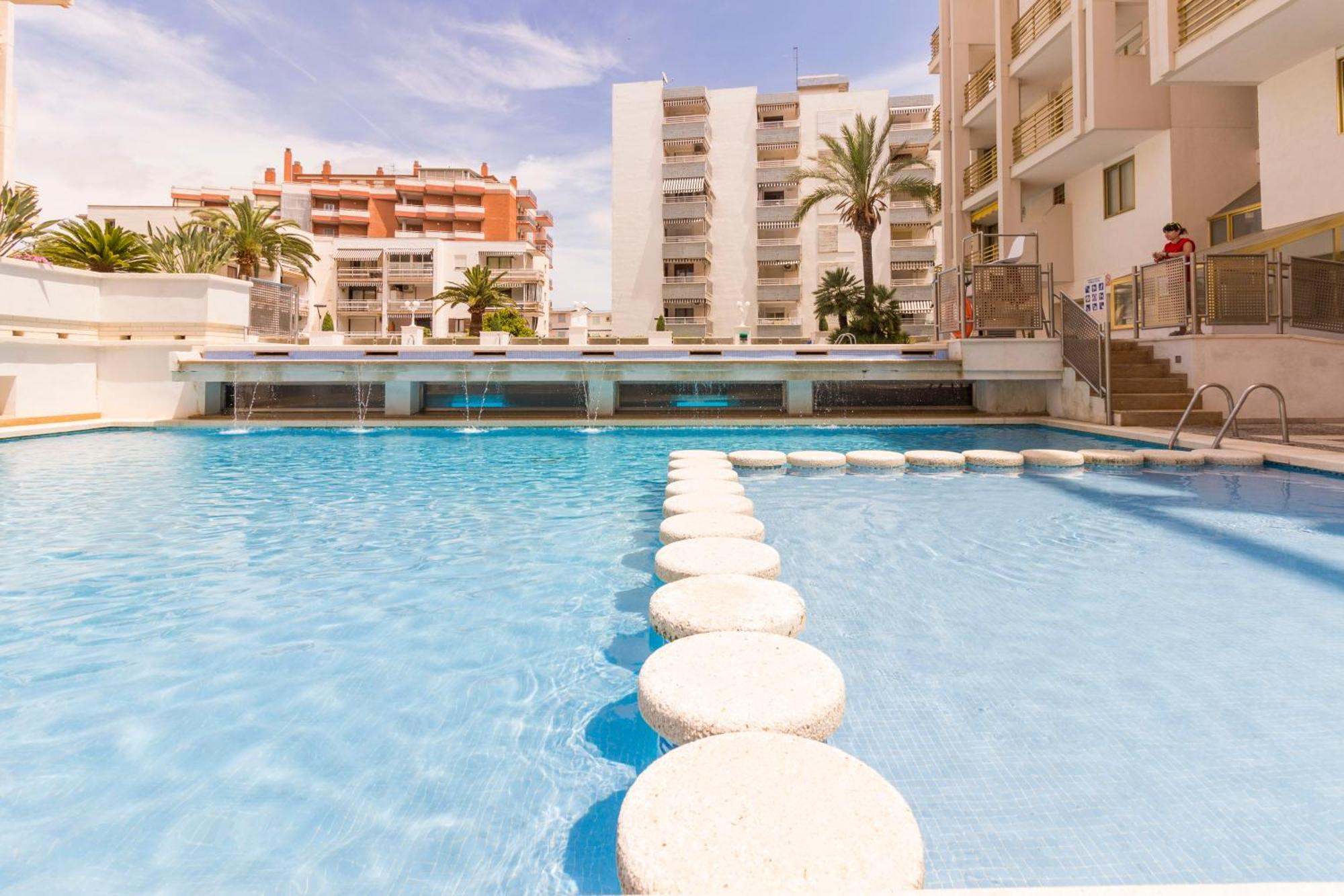 Novelty I Arysal 2 Apartman Salou Kültér fotó