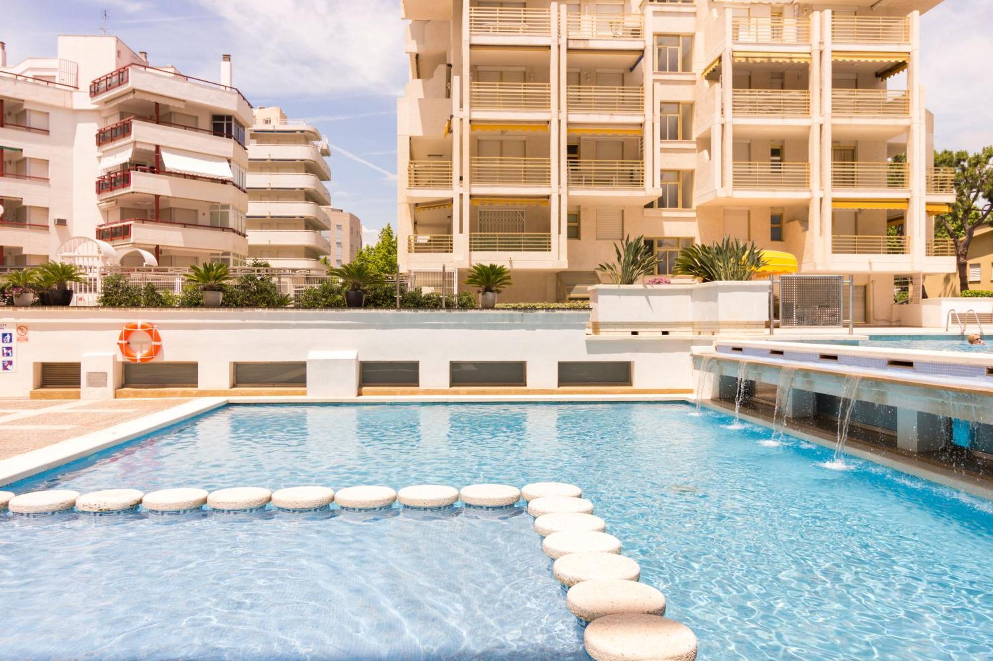 Novelty I Arysal 2 Apartman Salou Kültér fotó