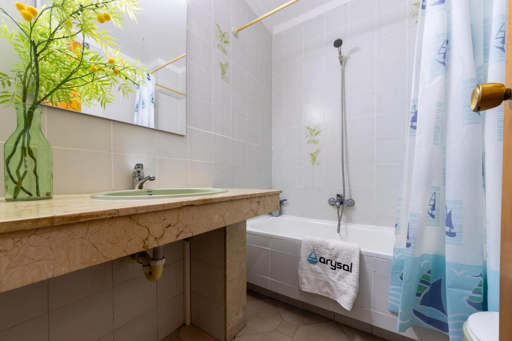 Novelty I Arysal 2 Apartman Salou Kültér fotó