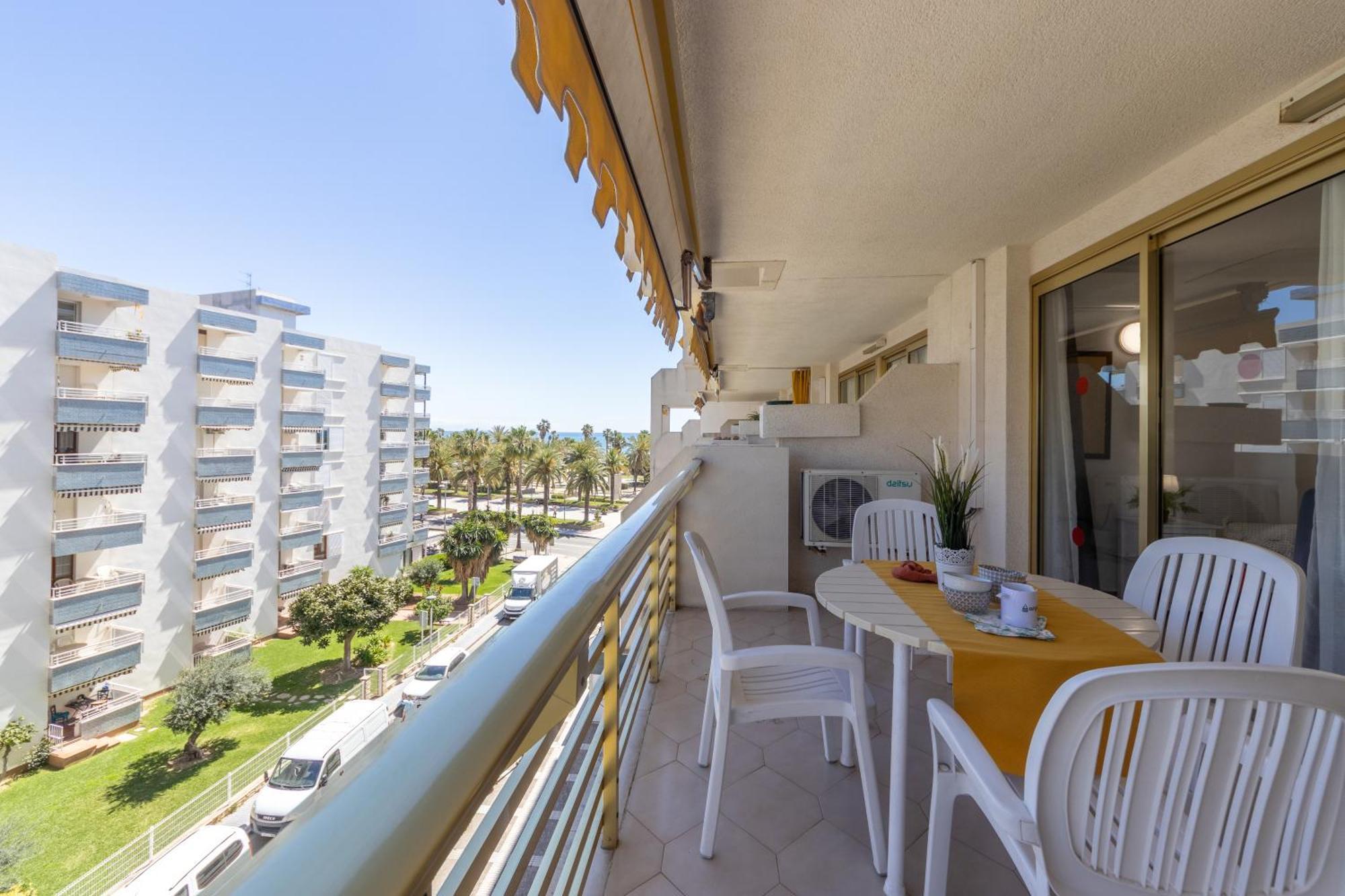 Novelty I Arysal 2 Apartman Salou Kültér fotó